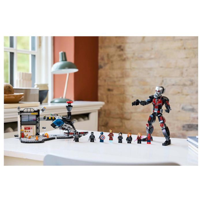 Lego Marvel 76314 La Batalla del Capitán América: Civil War Juguete para niño de 10 años 21