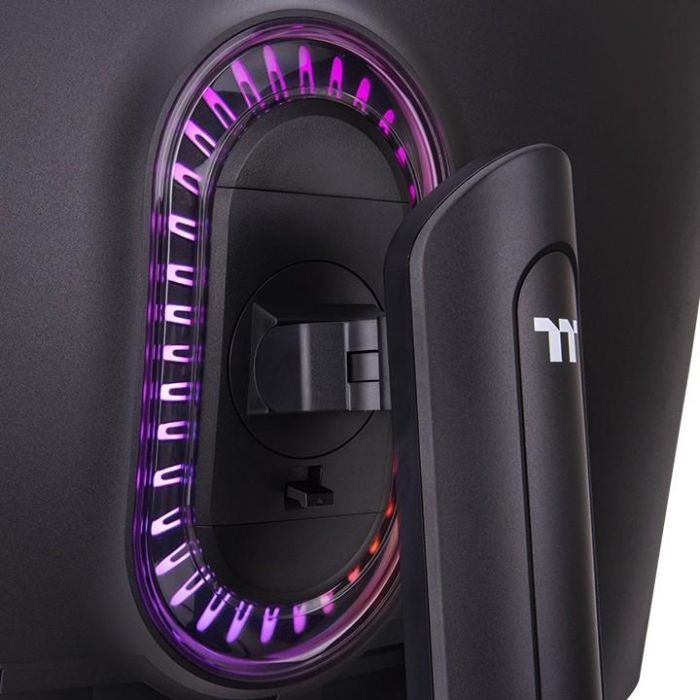 81.3cm/32" (2560 x 1440) Thermaltake TGM-V32CQ 16:9 Curved Gaming QHD 4 81.3cm/32" (2560 x 1440) Thermaltake TGM-V32CQ 16:9 Curved Gaming QHD 4