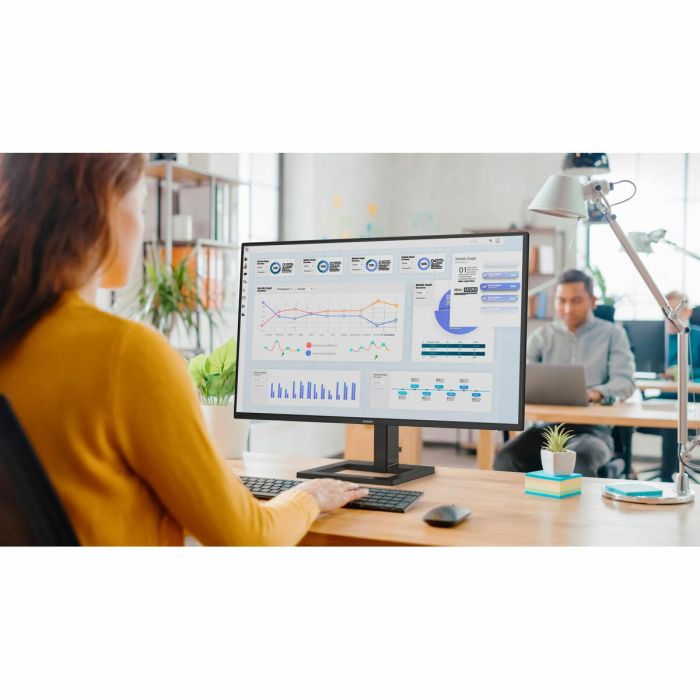 Philips 27E1N1900AE Monitor Profesional 27" 4K UHD IPS HDR 60Hz 4ms USB-C 65W HDMI Adaptable LowBlue Negro 3 Philips 27E1N1900AE Monitor Profesional 27" 4K UHD IPS HDR 60Hz 4ms USB-C 65W HDMI Adaptable LowBlue Negro 3