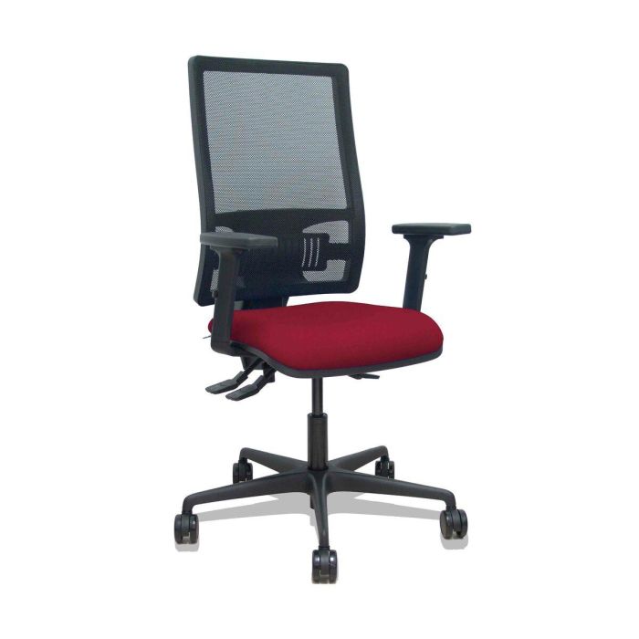 PIQUERAS Y CRESPO Silla Bormate asincro malla negra asiento bali granate brazos 2D ruedas 65mm PIQUERAS Y CRESPO Silla Bormate asincro malla negra asiento bali granate brazos 2D ruedas 65mm