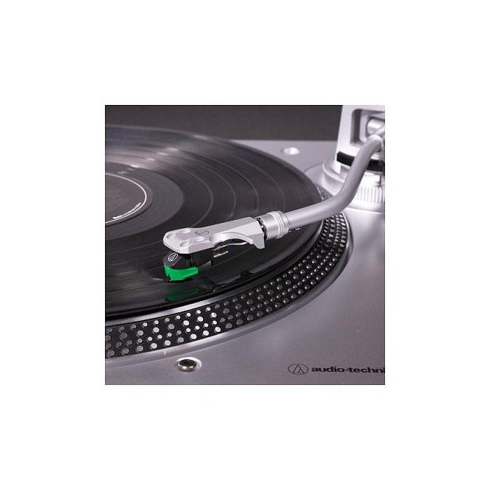 Audio-Technica AT-LP120X Tocadiscos de tracción directa Manual Plata Aluminio 1