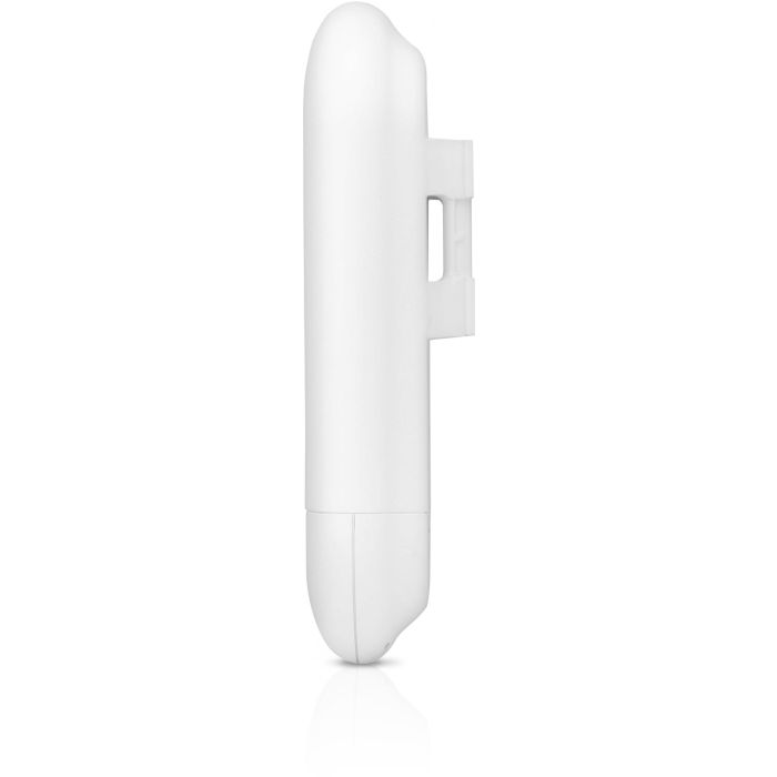 Ubiquiti NanoStation AC Loco, 10/100/1000 Mbps Ethernet Port, Atheros MIPS 74Kc, 560 MHz, 64 MB DDR2, PoE Injector not included 3