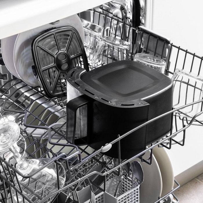 Innovagoods Freidora de aire 2,2L 1200W con cesta antiadherente, temporizador y sistema de aire 360°C V0103713 4 Innovagoods Freidora de aire 2,2L 1200W con cesta antiadherente, temporizador y sistema de aire 360°C V0103713 4