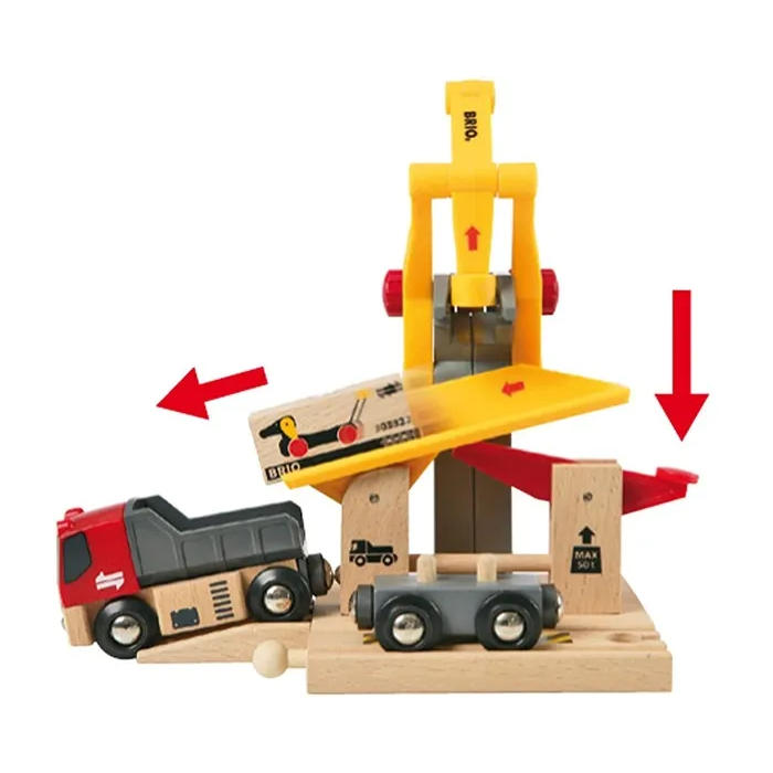 BRIO World 33280 Grúa de carga con camión y rampa, juego de construcción para niños y niñas a partir de 3 años 3