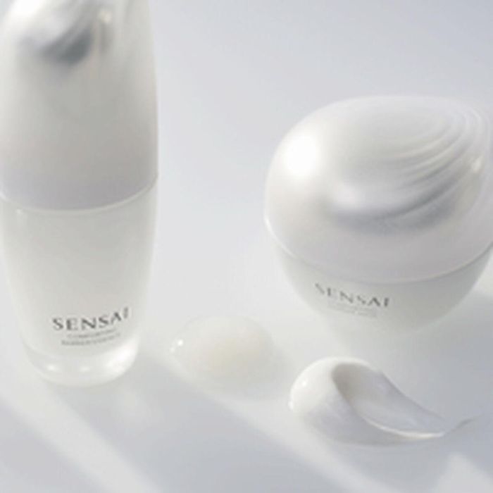 Sensai COMFORTING BARRIER essence 40 ml, Esencia para el Cuidado Facial que Mejora la Barrera Cutánea 3
