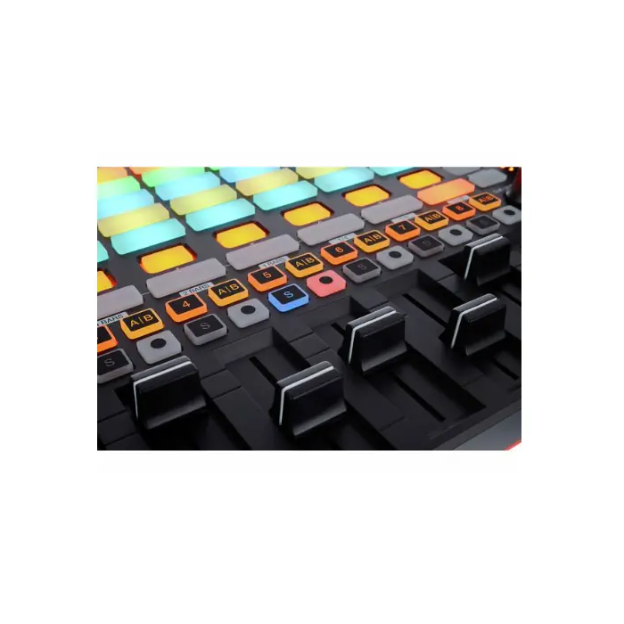 AKAIPRO APC40 MK2 Controlador USB para Ableton Live con Matriz de Clips RGB y 8 Faders Asignables 3