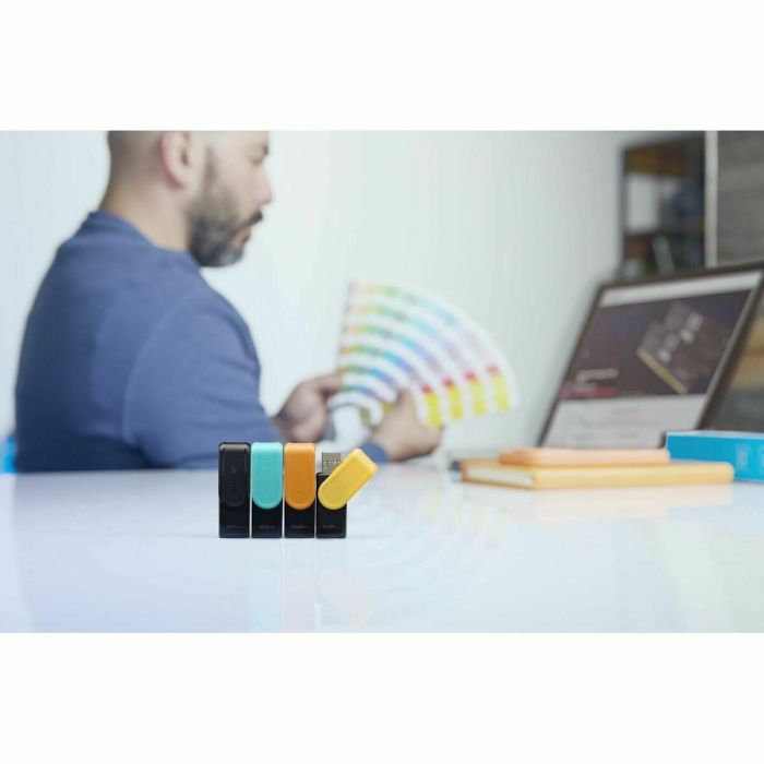 Tarjeta de Memoria Micro SD con Adaptador Kingston DTXS/64GB Negro 64 GB 23