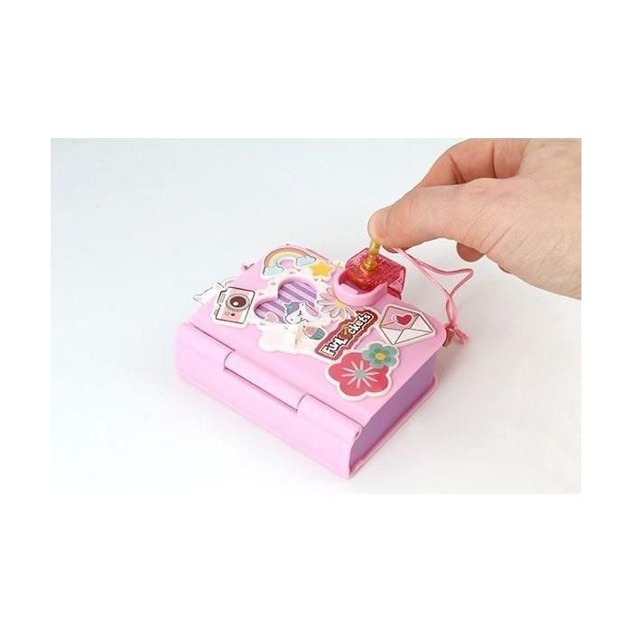 Diset Mini Diario Secreto Funlockets con 15+ sorpresas, 2 llaves doradas, lápiz, pegatinas y minibloc. Ideal para niñas +3 años 4 Diset Mini Diario Secreto Funlockets con 15+ sorpresas, 2 llaves doradas, lápiz, pegatinas y minibloc. Ideal para niñas +3 años 4