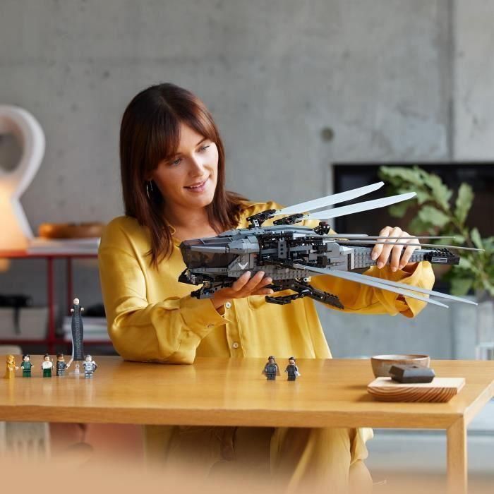 LEGO 10327 Icons Dune Atreides Royal Ornithopter, set coleccionable para adultos, idea de regalo para mujeres, hombres y amantes del cine 4