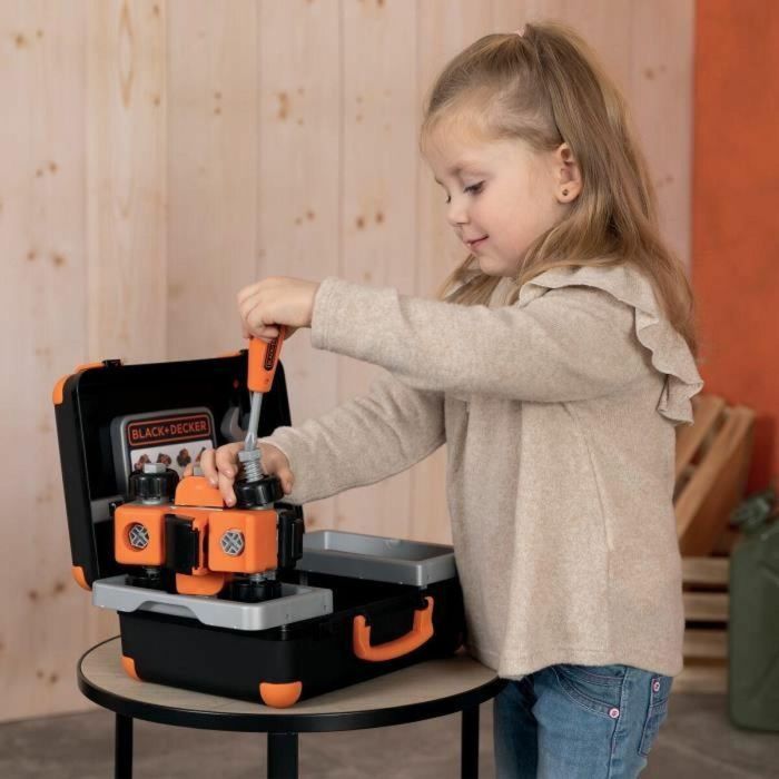 Black + Decker Caja Bricolo: Maletín de Herramientas para Niños 3+ años con 3 Herramientas, Kit para Construir Vehículo DIY, Portátil 3 Black + Decker Caja Bricolo: Maletín de Herramientas para Niños 3+ años con 3 Herramientas, Kit para Construir Vehículo DIY, Portátil 3