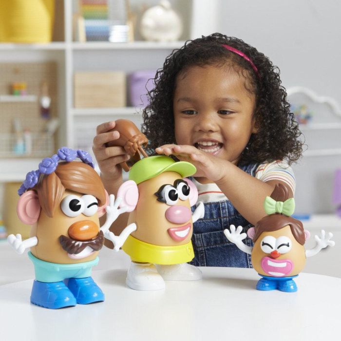 Playskool F9408 Potato Head Crea Tu Familia - Set de 3 Cuerpos (2 Grandes, 1 Pequeño) y 41 Accesorios Mix & Match para Niños +2 años 8 Playskool F9408 Potato Head Crea Tu Familia - Set de 3 Cuerpos (2 Grandes, 1 Pequeño) y 41 Accesorios Mix & Match para Niños +2 años 8