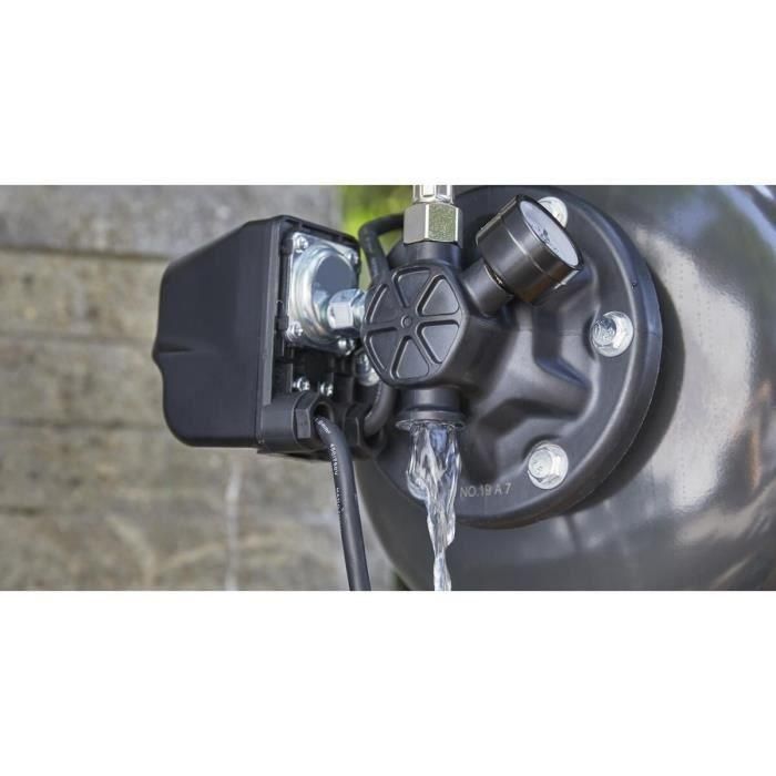 Gardena 3700/4 Grupo de Presión 800W, Caudal 3700 l/h, Presión 4.1 bar, Depósito 19L, Manómetro 1