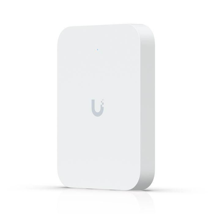 Ubiquiti AP WiFi 7 Montaje Pared, 4 Spatial Streams, 115 m2, 3x 2.5 GbE RJ45 PoE, Switch Integrado para Hostelería 6