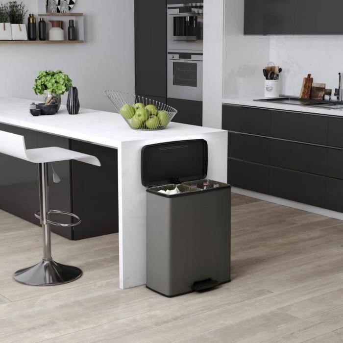 Curver CUR1685730763111 Papelera de Reciclaje Doble Rectangular Deco Bin 52L (26+26L) Antracita 49x32x61 cm 1 Curver CUR1685730763111 Papelera de Reciclaje Doble Rectangular Deco Bin 52L (26+26L) Antracita 49x32x61 cm 1
