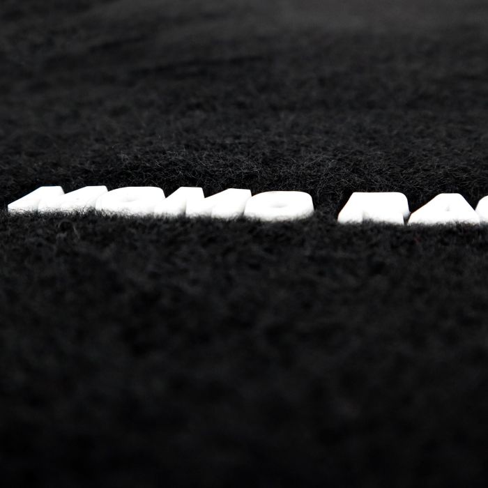 Momo MOMLCM4A8BR Set Completo 4 Piezas Alfombras Universales Negro-Rojo Momo Racing 5