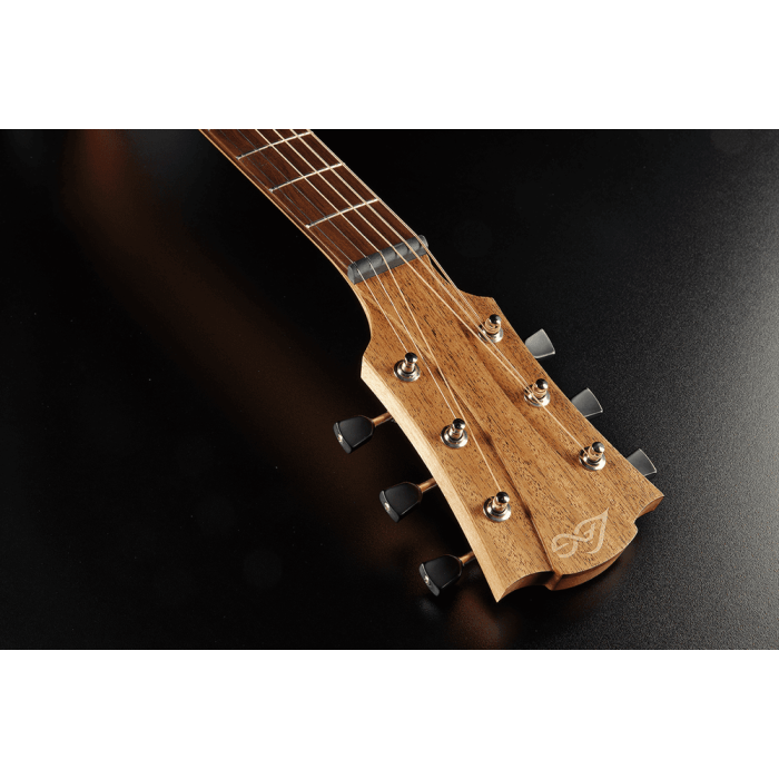 Guitarra Acústica Lâg Auditorium Cutaway Tramontane 70 A/E - Black & Brown 6