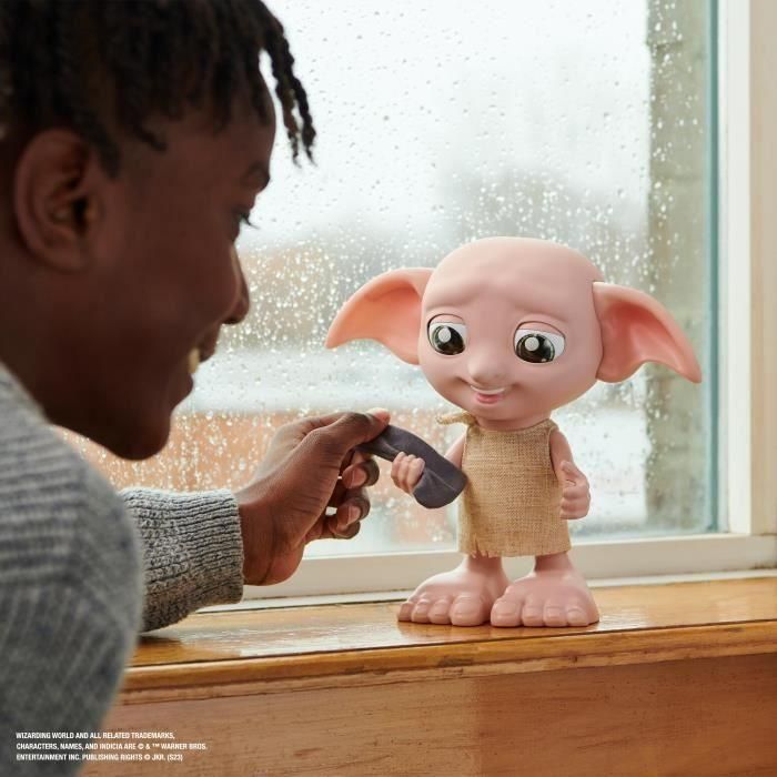 Mundo Mágico - Figura DOBBY interactiva 4 Mundo Mágico - Figura DOBBY interactiva 4