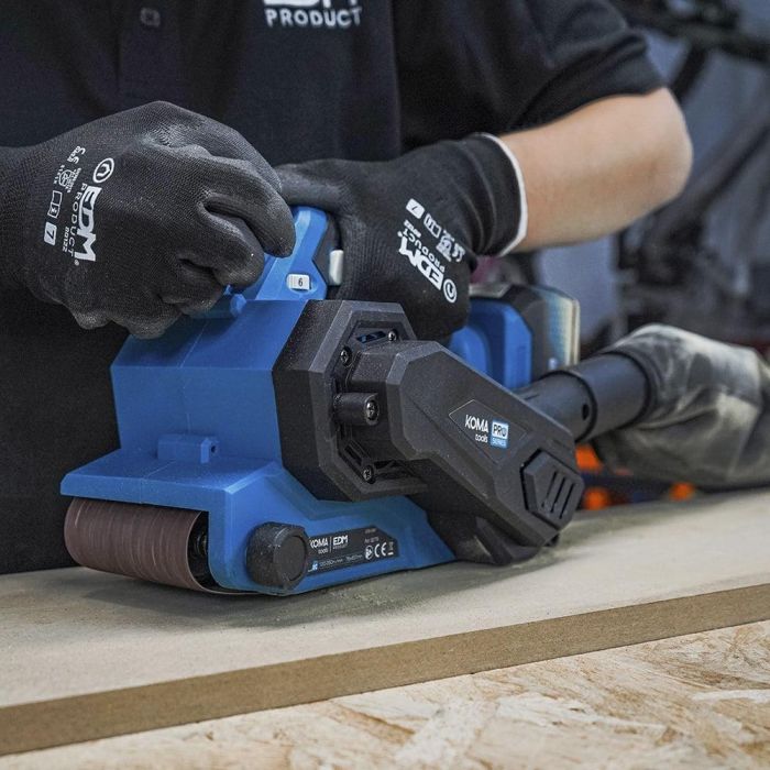 Koma Tools 20v-lb Lijadora de Banda 20V Pro Series Sin Batería ni Cargador, Lija 76x457mm, Velocidad 120-350 m/min 5 Koma Tools 20v-lb Lijadora de Banda 20V Pro Series Sin Batería ni Cargador, Lija 76x457mm, Velocidad 120-350 m/min 5