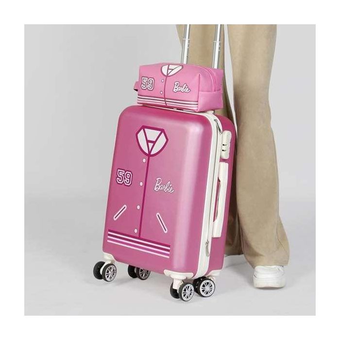 Karactermania Barbie Varsity Maleta Cabina ABS 4 Ruedas 55x38x20 cm 8 Karactermania Barbie Varsity Maleta Cabina ABS 4 Ruedas 55x38x20 cm 8