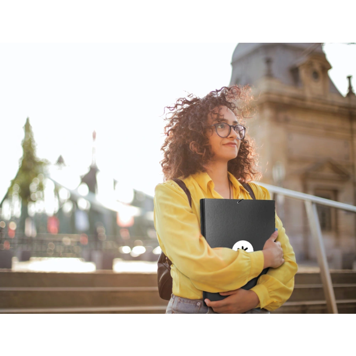 Antartik Carpeta Tres Solapas Cartón Forrado Negro DIN A4 10