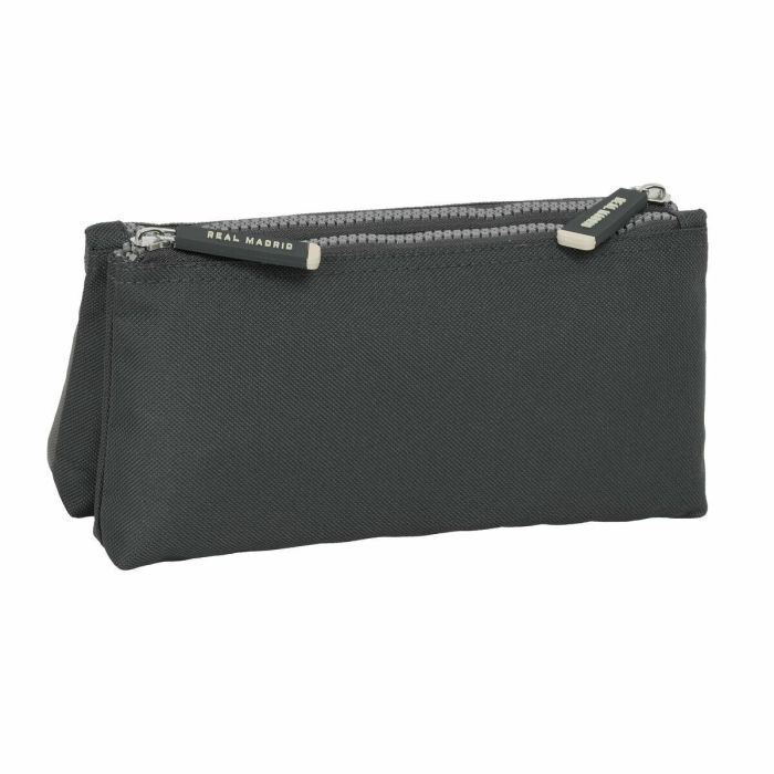 Neceser de Viaje Real Madrid C.F. Gris Deportivo 22 x 10 x 8 cm 1 Neceser de Viaje Real Madrid C.F. Gris Deportivo 22 x 10 x 8 cm 1