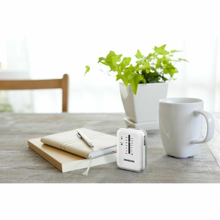 Radio Portátil Sangean SR-32 Blanco AM/FM 6 Radio Portátil Sangean SR-32 Blanco AM/FM 6