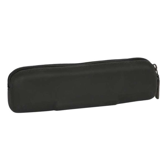 Bolso Escolar Portatodo Safta Real Madrid 1 Equipacion 22-23 Estrecho Silicona 200x20x55 mm 2 Bolso Escolar Portatodo Safta Real Madrid 1 Equipacion 22-23 Estrecho Silicona 200x20x55 mm 2