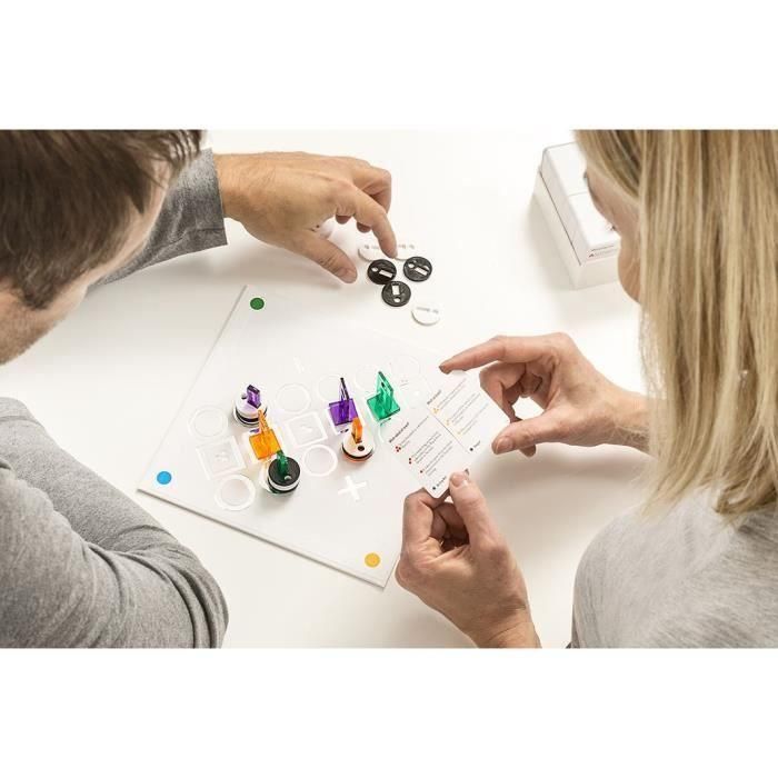 Tactic iKNOW Nueva Edición: Juego de Mesa de Preguntas, Pistas y Estrategia con Apuestas - Desafío de Conocimiento 1 Tactic iKNOW Nueva Edición: Juego de Mesa de Preguntas, Pistas y Estrategia con Apuestas - Desafío de Conocimiento 1