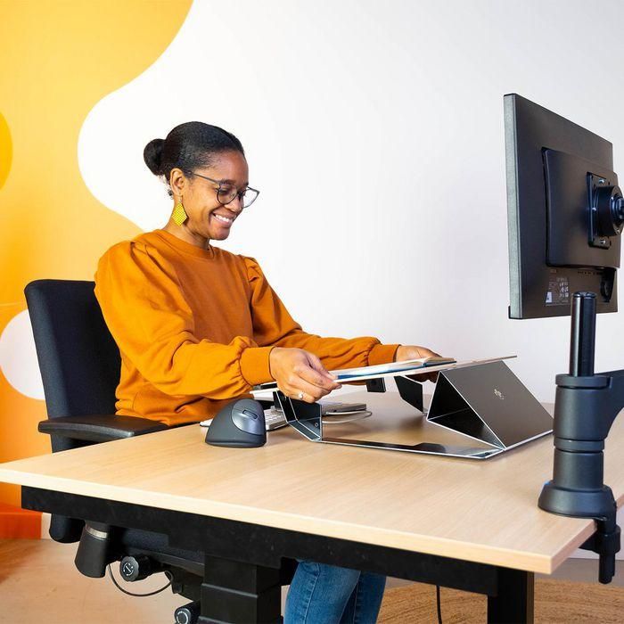 R-Go Tools Document Holder Read2Write y Superficie de Escritura de Madera Roble - Ergonómico para Postura Upright 3