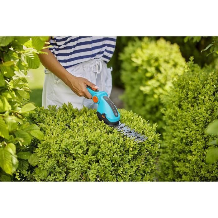 Kit A Grass Cisail Comfortcut Li + Mango telescópico + Ruedas- 3.6 V/3.0 AH- Protección de cuchillas USB-C- 9889-20 3 Kit A Grass Cisail Comfortcut Li + Mango telescópico + Ruedas- 3.6 V/3.0 AH- Protección de cuchillas USB-C- 9889-20 3