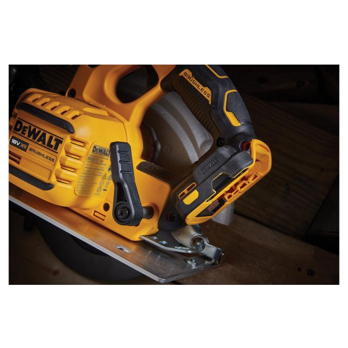 DeWALT DCS573NT-XJ Sierras circular inalámbrica 18V (273 mm) Basis, sin batería DeWALT DCS573NT-XJ Sierras circular inalámbrica 18V (273 mm) Basis, sin batería