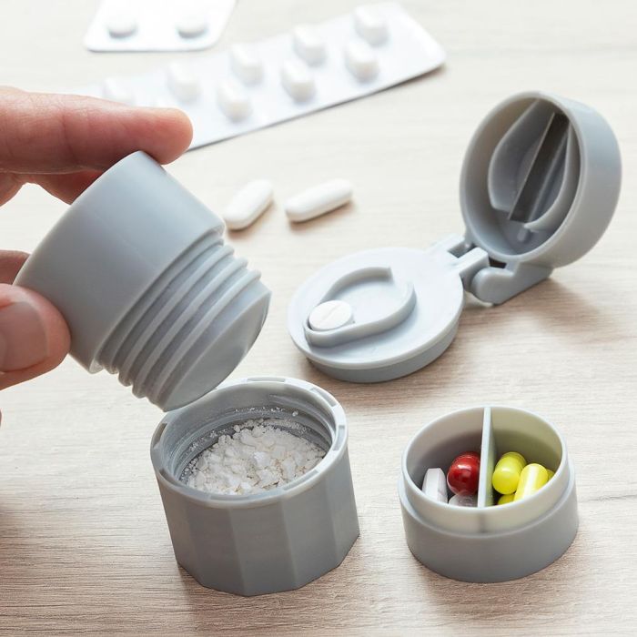 Innovagoods Pastillero con cortador y triturador 5 en 1 fivlok V0103328 - Gris, ABS y acero inoxidable, 5.2x6.5x4 cm 4