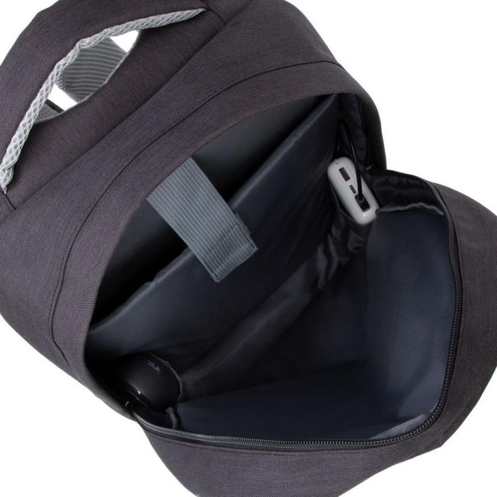 Riva NB Rucksack Prater 15.6" schwarz 7562 3