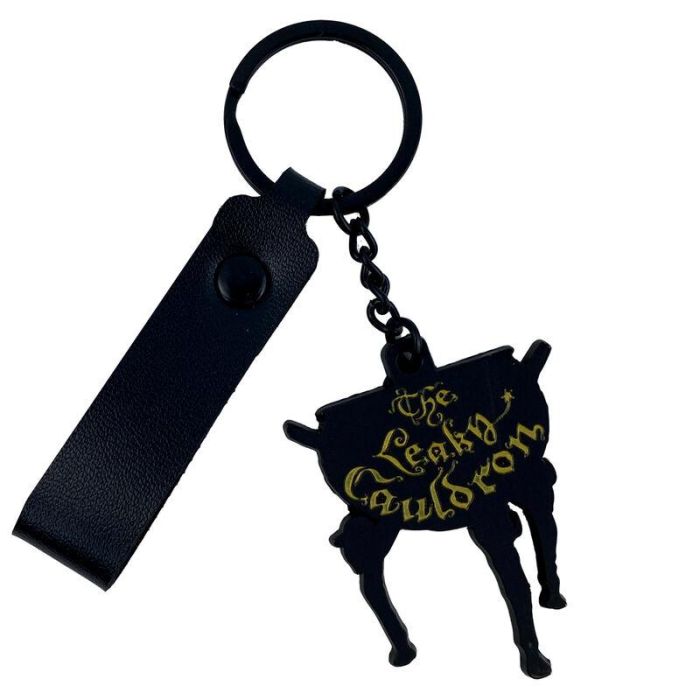CYP BRANDS Llavero Metálico Harry Potter The Leaky Cauldron con Correa de Piel 6,5x1x12cm