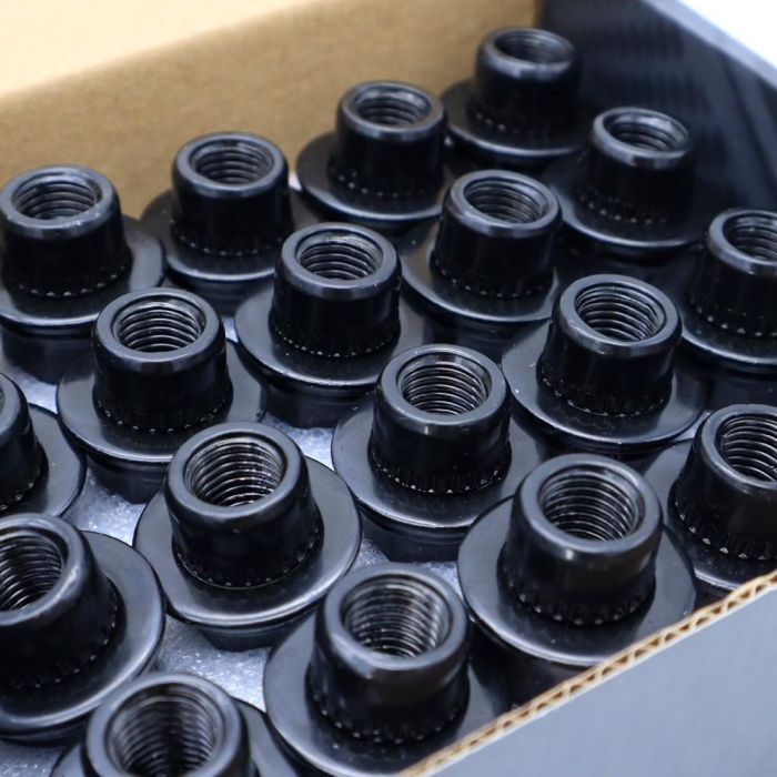 Omp OMPS09481201 Juego de 24 Tuercas M12x1.5, Llave 21mm, Color Negro DIN 10.9, Compatible con Toyota y Nissan 1