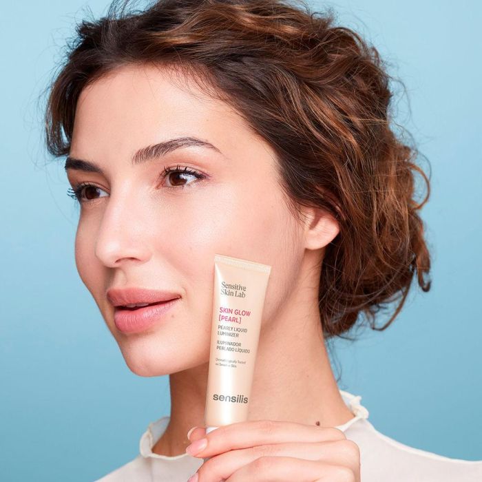Sensilis SKIN GLOW [PEARL] Iluminador con Ácido Hialurónico, Niacinamida y Pantenol, Luminosidad Radiante, 30 ml 3