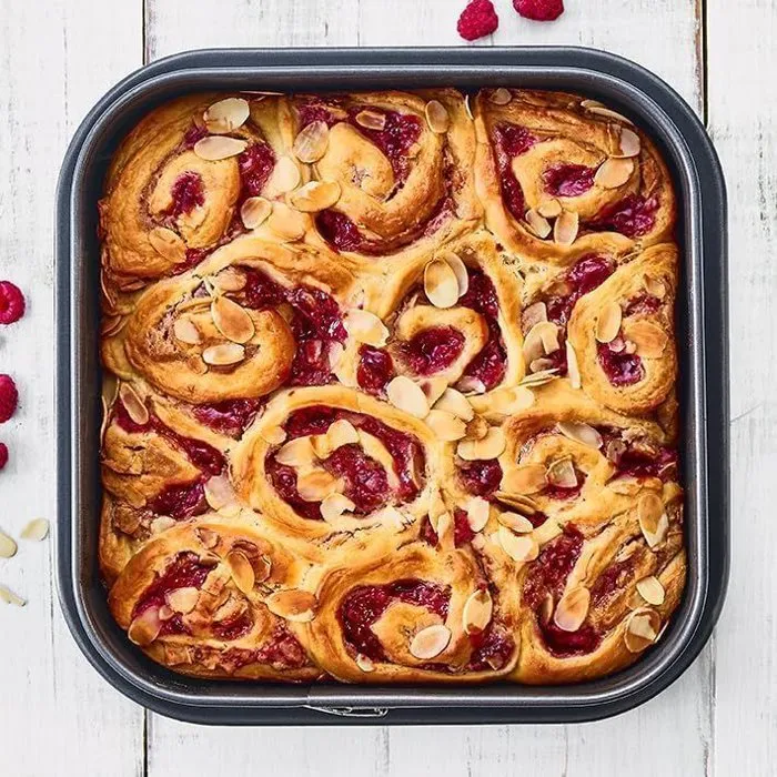 Birkmann BIR4026883881709 Molde Cuadrado para Hornear con Base Desmontable Antiadherente Acero al Carbono 24 x 24 x 8 cm 1