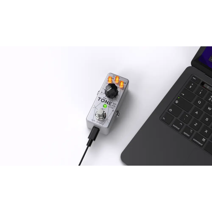 IKMULTIMED Pedal X One para Bajo Bass Edition, 20 Preajustes de Amplificadores Legendarios y Efectos Integrados, Diseñado y Fabricado en Italia 4