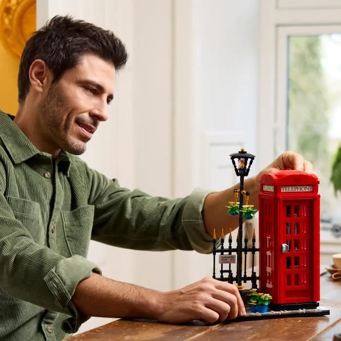 LEGO 21347 Cabina Telefónica de Londres - Decoración del hogar para anglófilos | Set de Construcción para Adultos 4