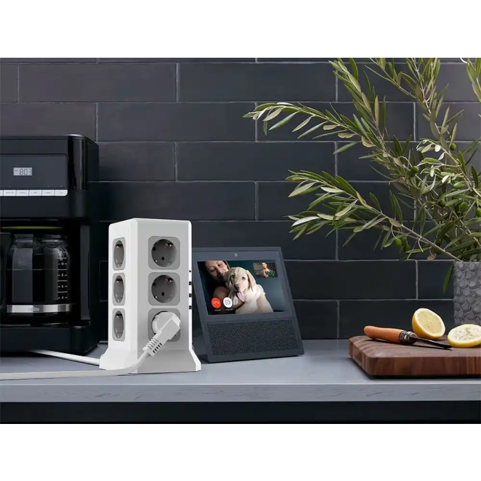 Q-connect Regleta Múltiple 16 en 1 con 12 Tomas de Corriente, 3 USB y 1 USB-C, Cable 2m, 120x120x210mm 6