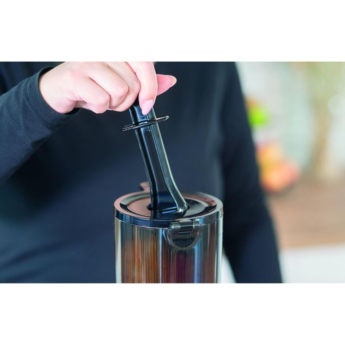 78275 Slow Juicer Sam 11