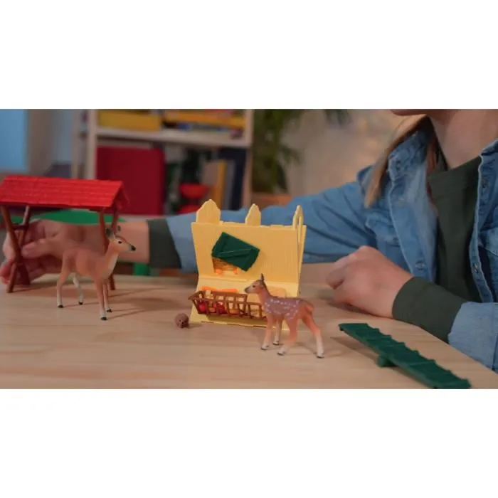 Schleich SCH42658 Cabaña para animales del bosque con cierva, cervatillo, ardilla y erizo, para niños a partir de 3 años 2