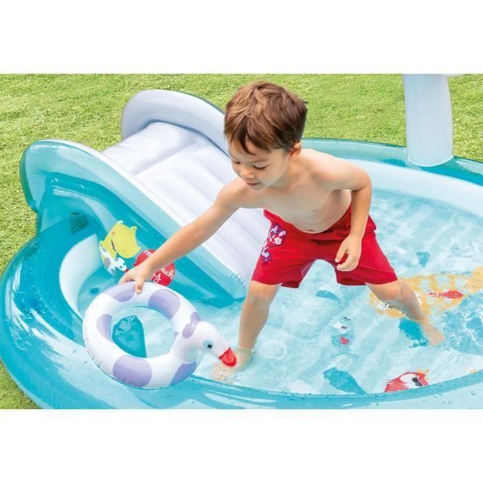 Intex Centro de juegos acuático Cocodrilo hinchable con tobogán, rociador y paraguas, vinilo resistente, para niños +2 años. 4