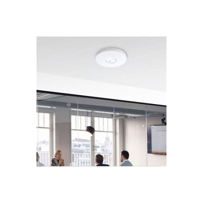 Omada 2.4GHz (574 Mbps), 5GHz (4804 Mbps), IEEE 802.11ax/ac/n/g/b/a, 1× 2.5 Gigabit Ethernet (RJ-45), 802.3at PoE, 243 x 243 x 64 mm 4 Omada 2.4GHz (574 Mbps), 5GHz (4804 Mbps), IEEE 802.11ax/ac/n/g/b/a, 1× 2.5 Gigabit Ethernet (RJ-45), 802.3at PoE, 243 x 243 x 64 mm 4