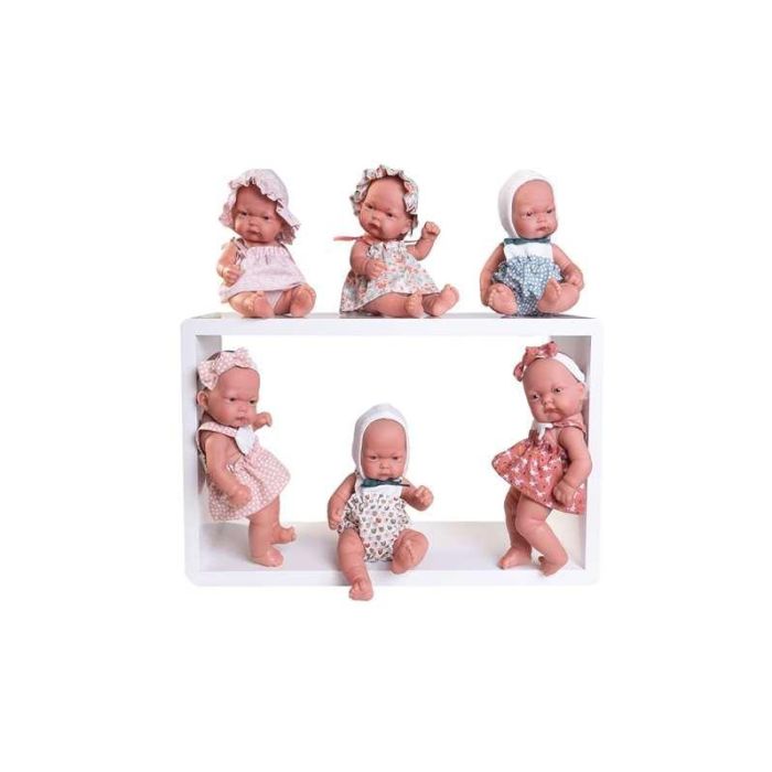 Muñeca pitu trajes de colores 26 cm. incluye 4 niñas y 2 niños. cuerpo duro - modelos surtidos 1 Muñeca pitu trajes de colores 26 cm. incluye 4 niñas y 2 niños. cuerpo duro - modelos surtidos 1