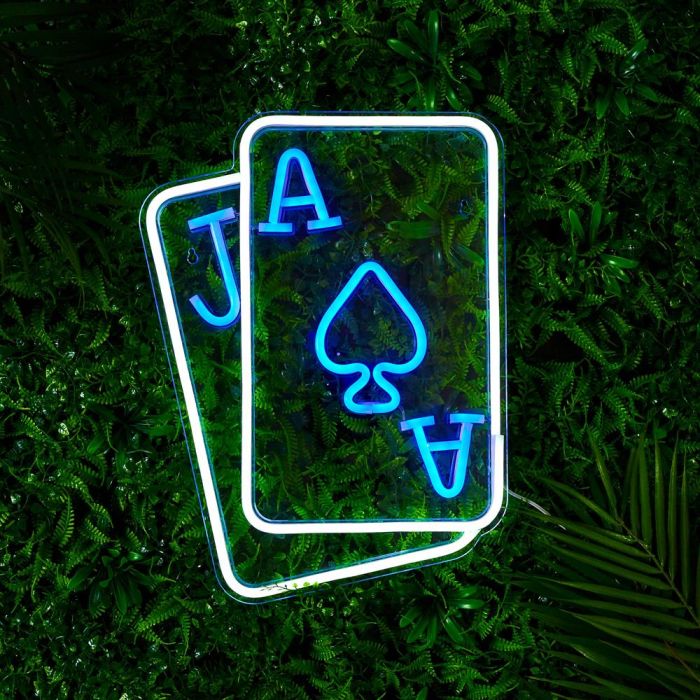 Deco Neón Led Usb "Cartas" Home Deco Factory 1 Deco Neón Led Usb "Cartas" Home Deco Factory 1