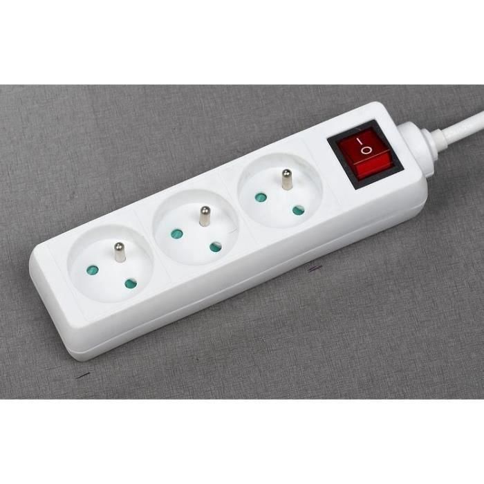 Unidad doméstica - GAO - 3 tomas 2P+T - Con interruptor, conforme a NF 4 Unidad doméstica - GAO - 3 tomas 2P+T - Con interruptor, conforme a NF 4