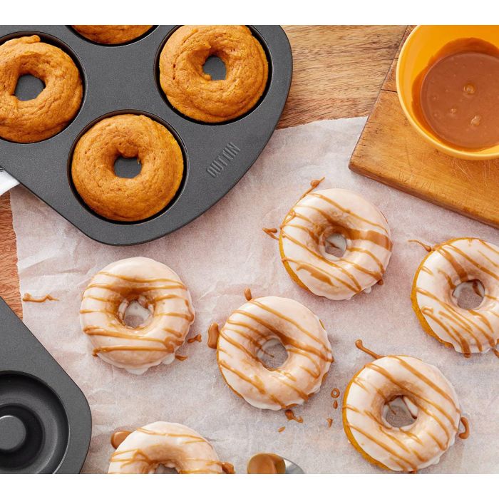 Molde para horno de rosquillas 6 unidades 8.5 cm Quttin (12 Unidades) 1 Molde para horno de rosquillas 6 unidades 8.5 cm Quttin (12 Unidades) 1