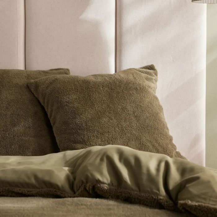 Today HOY Teddy Juego de Cama Doble 220 x 240 cm Verde Liso Ref. TOD1741852531802