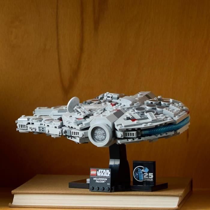 LEGO Star Wars 75375 Halcón Milenario, Set de construcción, Nave espacial, Adultos 2